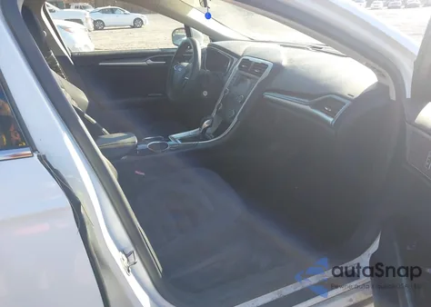 2013 Ford Fusion Hybrid Se z USA, uszkodzony, nr VIN 3FA6P0LUXDR373319